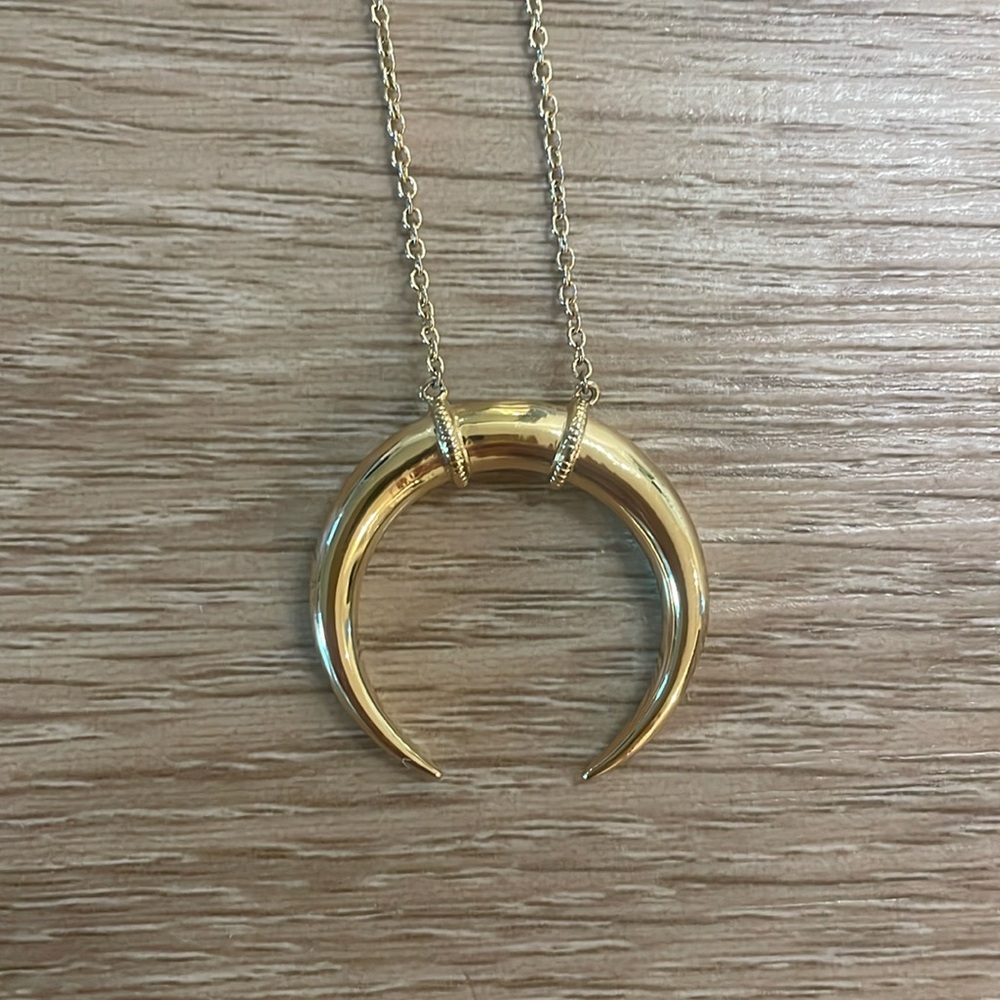 Gorjana - Crescent necklace